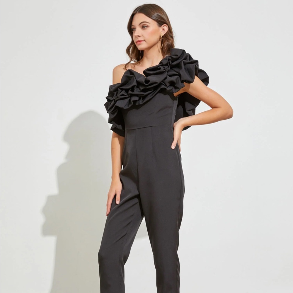 One Shoulder Ruffle Jumpsuit - Picture 4 of 5